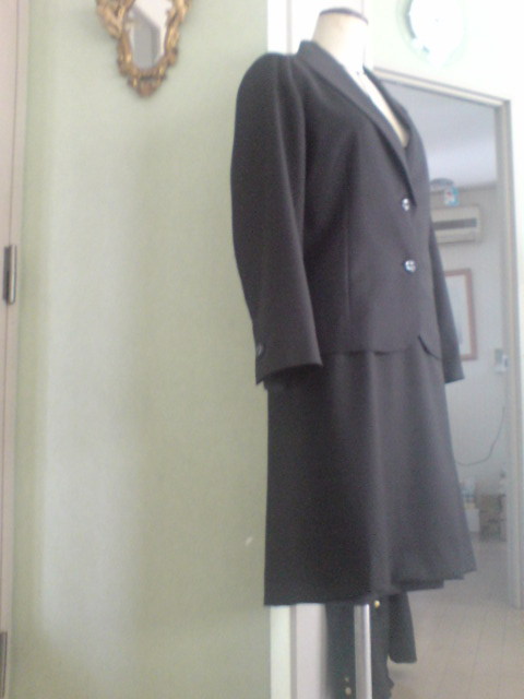 紺スーツショールカラー上下20121008104258.jpg